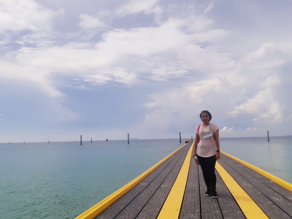 Selfstudy108-samaebeach10-pierstand-lanisland-pattaya
